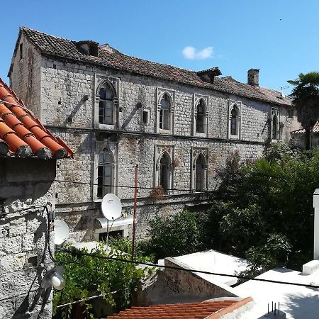 Rooms & Studio Stipcic Trogir Bagian luar foto